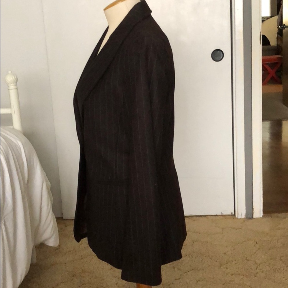Pinstripes blazer - Picture 2 of 3
